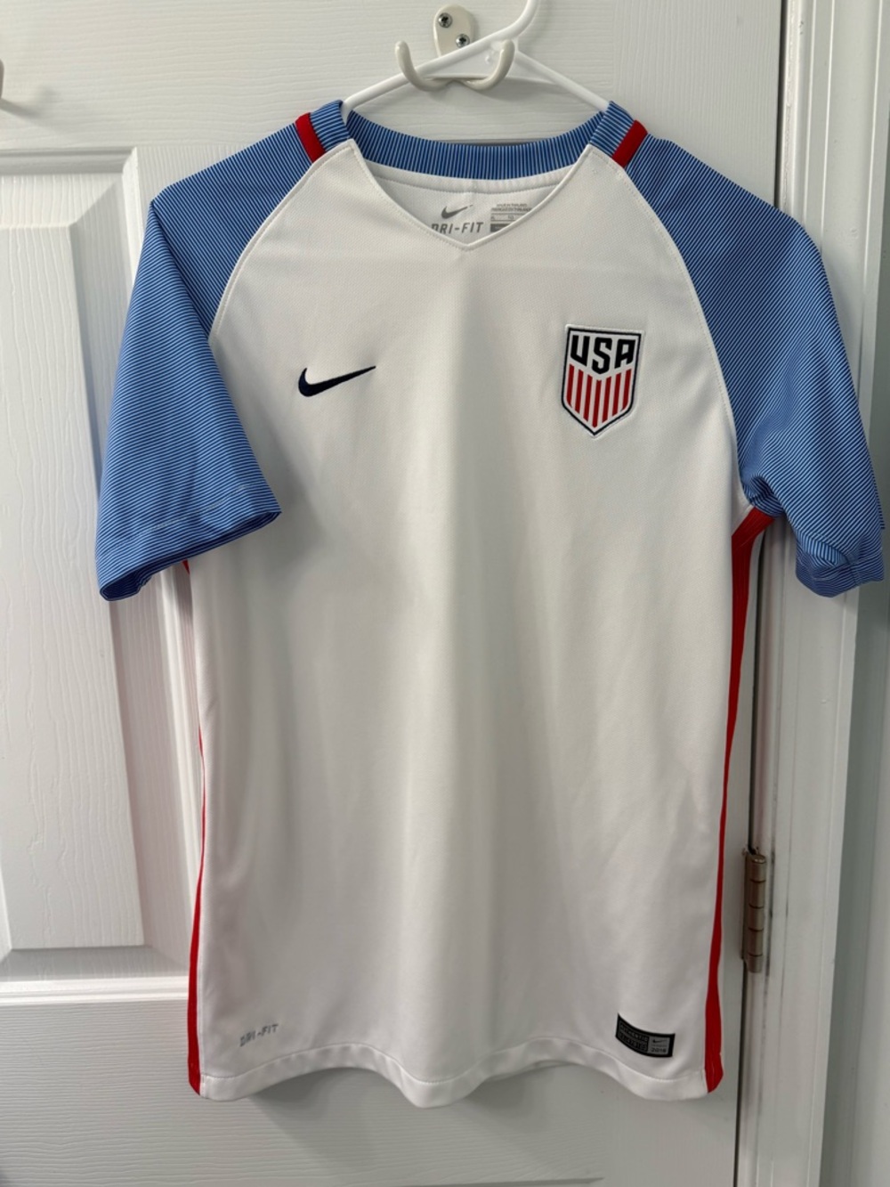 Nike USA 2016 home soccer jersey youth XL World Cup